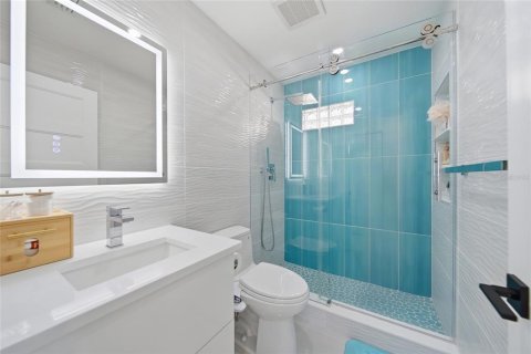 Villa ou maison à vendre à Kenneth City, Floride: 3 chambres, 131.55 m2 № 2347212 - photo 23