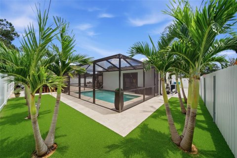 Villa ou maison à vendre à Kenneth City, Floride: 3 chambres, 131.55 m2 № 2347212 - photo 13