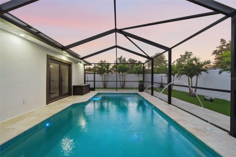 Villa ou maison à vendre à Kenneth City, Floride: 3 chambres, 131.55 m2 № 2347212 - photo 14