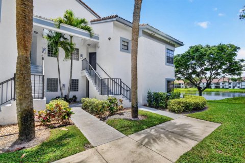Condominio en venta en Boynton Beach, Florida, 3 dormitorios, 105.35 m2 № 2078074 - foto 2
