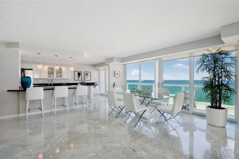 Copropriété à vendre à Fort Lauderdale, Floride: 2 chambres, 177.63 m2 № 2084421 - photo 5