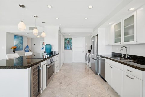 Copropriété à vendre à Fort Lauderdale, Floride: 2 chambres, 177.63 m2 № 2084421 - photo 12