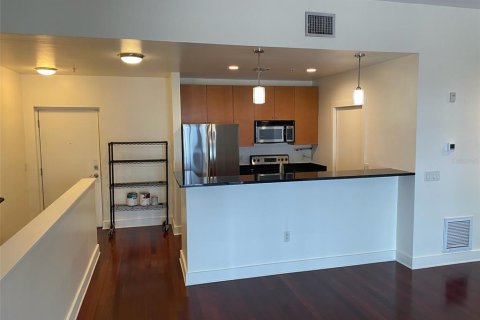 Immobilier commercial à louer à Saint Petersburg, Floride: 182.55 m2 № 1773824 - photo 3