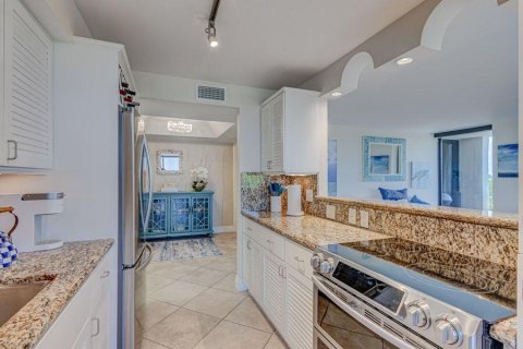 Condo in Riviera Beach, Florida, 2 bedrooms  № 2187249 - photo 6