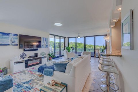 Condo in Riviera Beach, Florida, 2 bedrooms  № 2187249 - photo 11