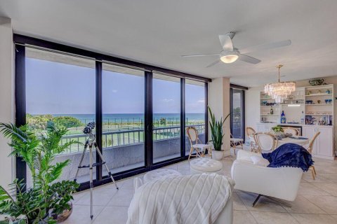 Condo in Riviera Beach, Florida, 2 bedrooms  № 2187249 - photo 17