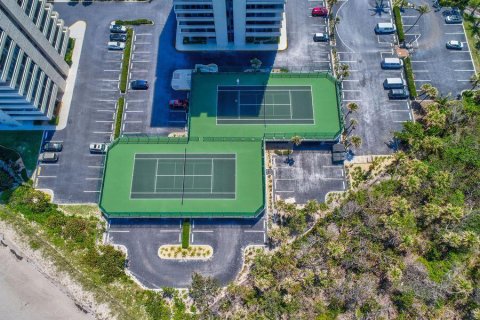 Condo in Riviera Beach, Florida, 2 bedrooms  № 2187249 - photo 29