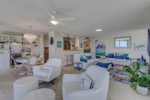 Condo in Riviera Beach, Florida, 2 bedrooms  № 2187249 - photo 18