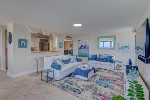 Condo in Riviera Beach, Florida, 2 bedrooms  № 2187249 - photo 23