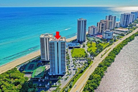 Condo in Riviera Beach, Florida, 2 bedrooms  № 2187249 - photo 24