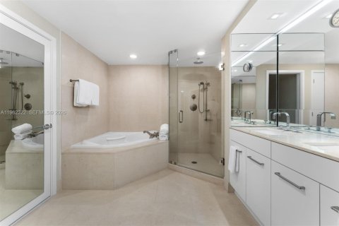 Купить кондоминиум в Майами-Бич, Флорида 3 спальни, 279.17м2, № 2043460 - фото 18