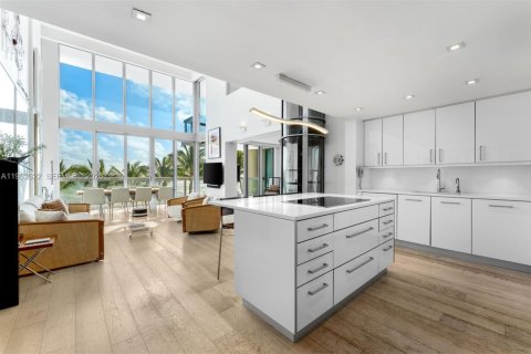 Купить кондоминиум в Майами-Бич, Флорида 3 спальни, 279.17м2, № 2043460 - фото 10