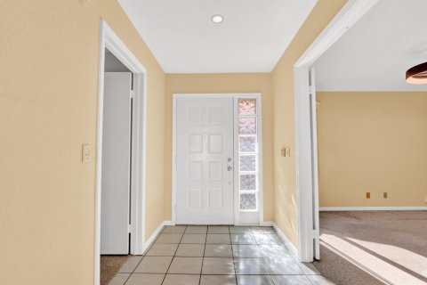 House in Palm Beach Gardens, Florida 3 bedrooms, 137.5 sq.m. № 2184102 - photo 5