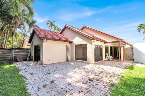 House in Palm Beach Gardens, Florida 3 bedrooms, 137.5 sq.m. № 2184102 - photo 30