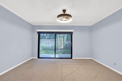 House in Palm Beach Gardens, Florida 3 bedrooms, 137.5 sq.m. № 2184102 - photo 22