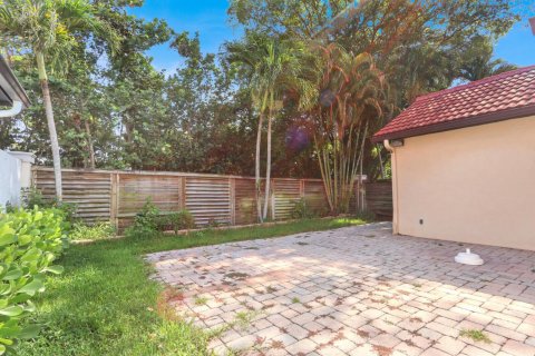 House in Palm Beach Gardens, Florida 3 bedrooms, 137.5 sq.m. № 2184102 - photo 28