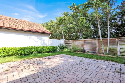 House in Palm Beach Gardens, Florida 3 bedrooms, 137.5 sq.m. № 2184102 - photo 29