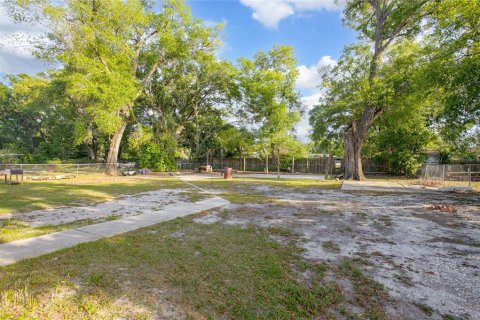 House in DeLand, Florida 3 bedrooms, 103.68 sq.m. № 1734026 - photo 19
