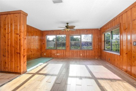 House in DeLand, Florida 3 bedrooms, 103.68 sq.m. № 1734026 - photo 7