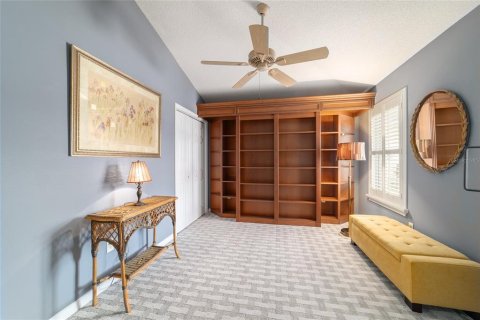 House in The Villages, Florida 2 bedrooms, 106.47 sq.m. № 1919673 - photo 15