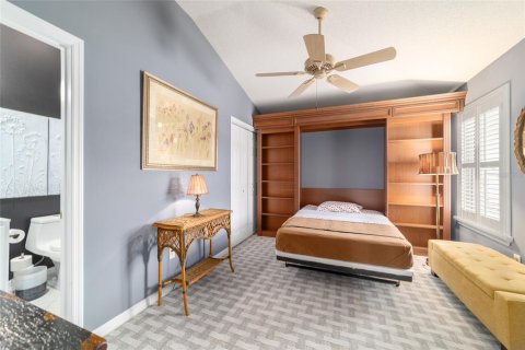 House in The Villages, Florida 2 bedrooms, 106.47 sq.m. № 1919673 - photo 16