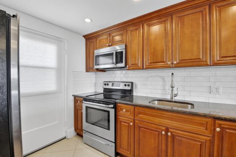 Condo in Boca Raton, Florida, 1 bedroom  № 2247802 - photo 18