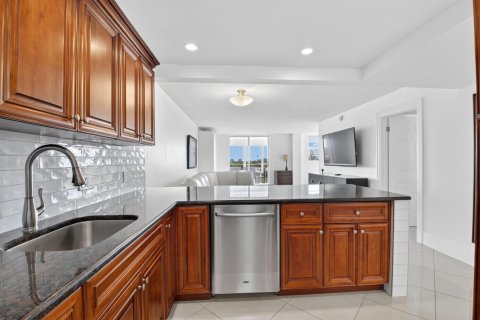 Condo in Boca Raton, Florida, 1 bedroom  № 2247802 - photo 19