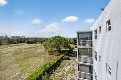 Condo in Boca Raton, Florida, 1 bedroom  № 2247802 - photo 29