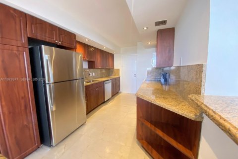 Condo in Hallandale Beach, Florida, 2 bedrooms  № 2042182 - photo 6