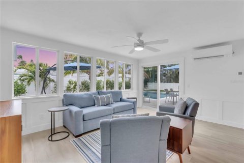 Casa en venta en Holmes Beach, Florida, 3 dormitorios, 139.54 m2 № 2105257 - foto 19