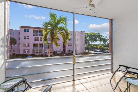 Copropriété à vendre à Lauderdale Lakes, Floride: 2 chambres, 93.83 m2 № 1863286 - photo 14