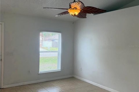 House in Kissimmee, Florida 4 bedrooms, 164.25 sq.m. № 2213998 - photo 7