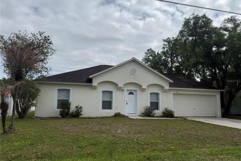 House in Kissimmee, Florida 4 bedrooms, 164.25 sq.m. № 2213998