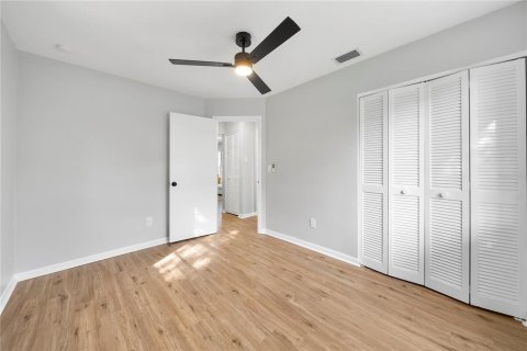 Villa ou maison à vendre à Deltona, Floride: 2 chambres, 81.75 m2 № 1902325 - photo 11