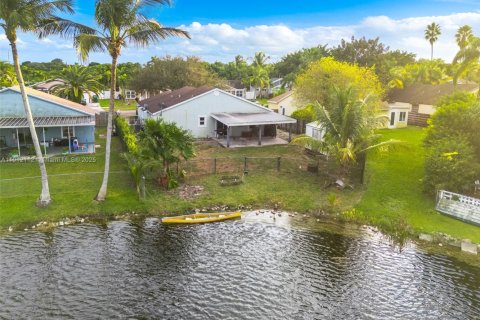 Villa ou maison à vendre à Davie, Floride: 3 chambres, 110.37 m2 № 2019725 - photo 27