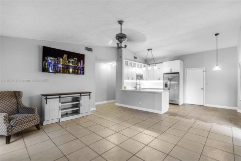 Villa ou maison à vendre à Davie, Floride: 3 chambres, 110.37 m2 № 2019725 - photo 7