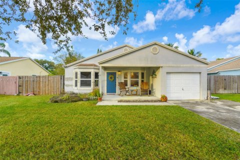 Villa ou maison à Davie, Floride 3 chambres, 110.37 m2 № 2019725