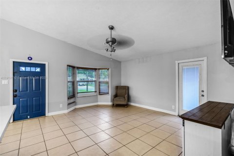 Villa ou maison à vendre à Davie, Floride: 3 chambres, 110.37 m2 № 2019725 - photo 8