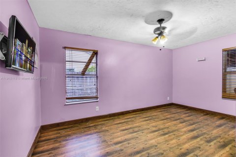 Villa ou maison à vendre à Davie, Floride: 3 chambres, 110.37 m2 № 2019725 - photo 14