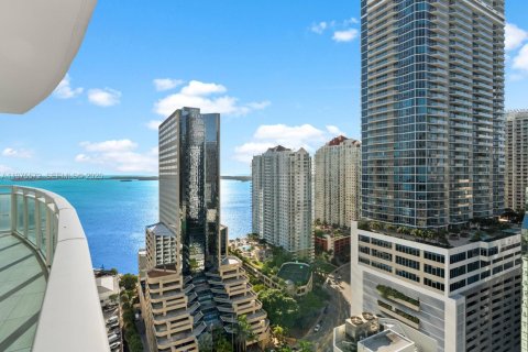 Condo in Miami, Florida, 2 bedrooms  № 2040041 - photo 9