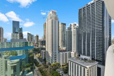 Condo in Miami, Florida, 2 bedrooms  № 2040041 - photo 13