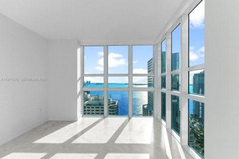 Condo in Miami, Florida, 2 bedrooms  № 2040041 - photo 14