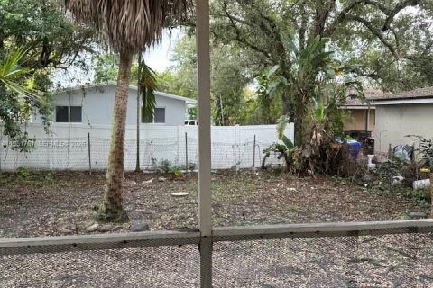 Casa en venta en Miami, Florida, 3 dormitorios, 82.5 m2 № 2006273 - foto 21