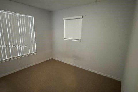 Casa en venta en Miami, Florida, 3 dormitorios, 82.5 m2 № 2006273 - foto 16