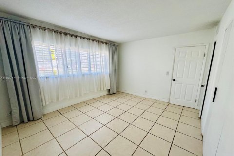 Copropriété à vendre à Hallandale Beach, Floride: 1 chambre, 59.46 m2 № 2015388 - photo 14