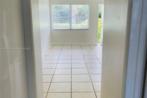 Copropriété à vendre à Hallandale Beach, Floride: 1 chambre, 59.46 m2 № 2015388 - photo 3