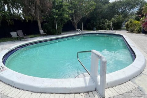 Condo à Hallandale Beach, Floride, 1 chambre  № 2015388