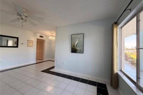 Купить кондоминиум в Дейтона-Бич, Флорида 5 комнат, 56.86м2, № 2227606 - фото 4