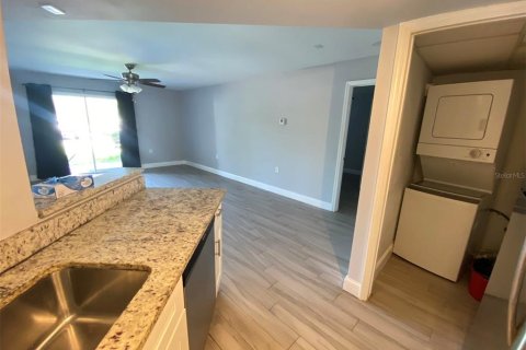 Condominio en alquiler en Orlando, Florida, 2 dormitorios, 80.27 m2 № 1824234 - foto 4