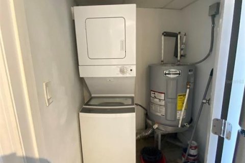 Condominio en alquiler en Orlando, Florida, 2 dormitorios, 80.27 m2 № 1824234 - foto 8